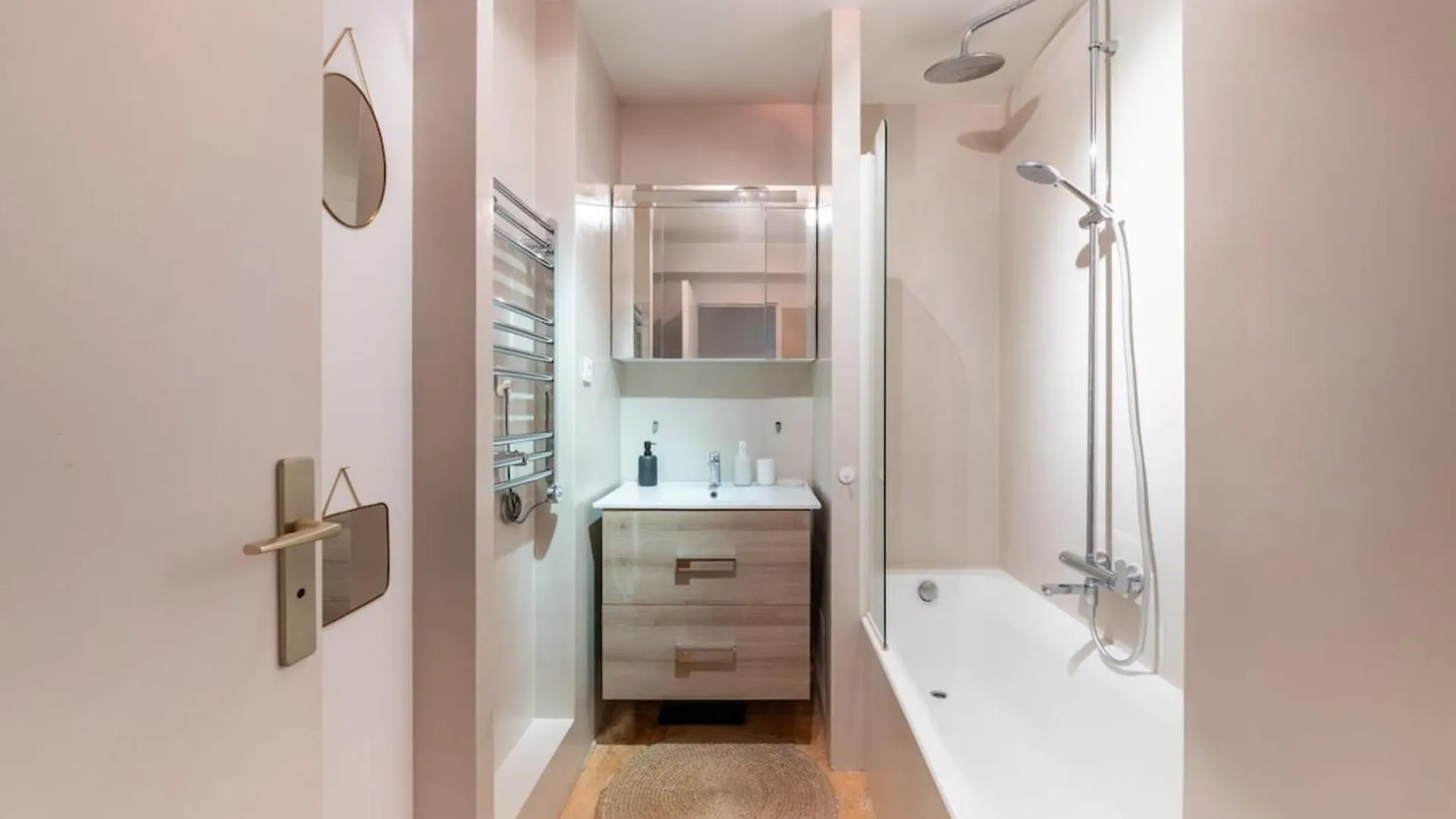 Urban & Stylish Apartment W Gardennation باريس